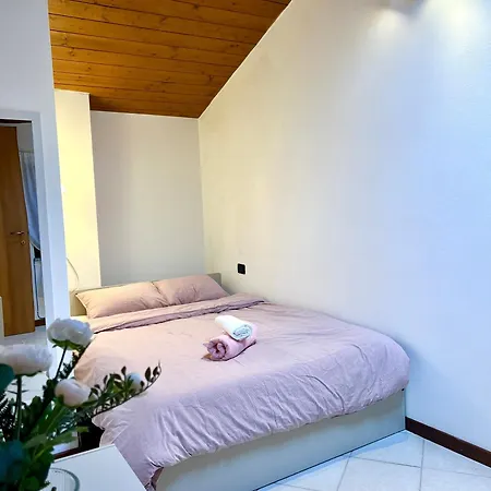 Apartment Shali Wood Valmadrera